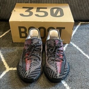 Adidas Yeezy yecheil